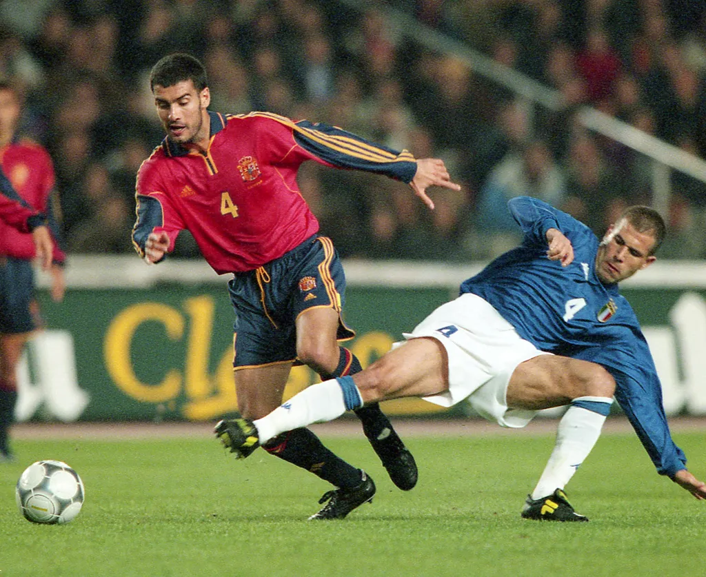 Pep Guardiola- Top 10 Spain Midfielders