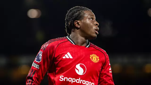 Manchester United - Patrick Dorgu