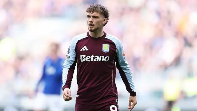 Liverpool - Harvey Elliott